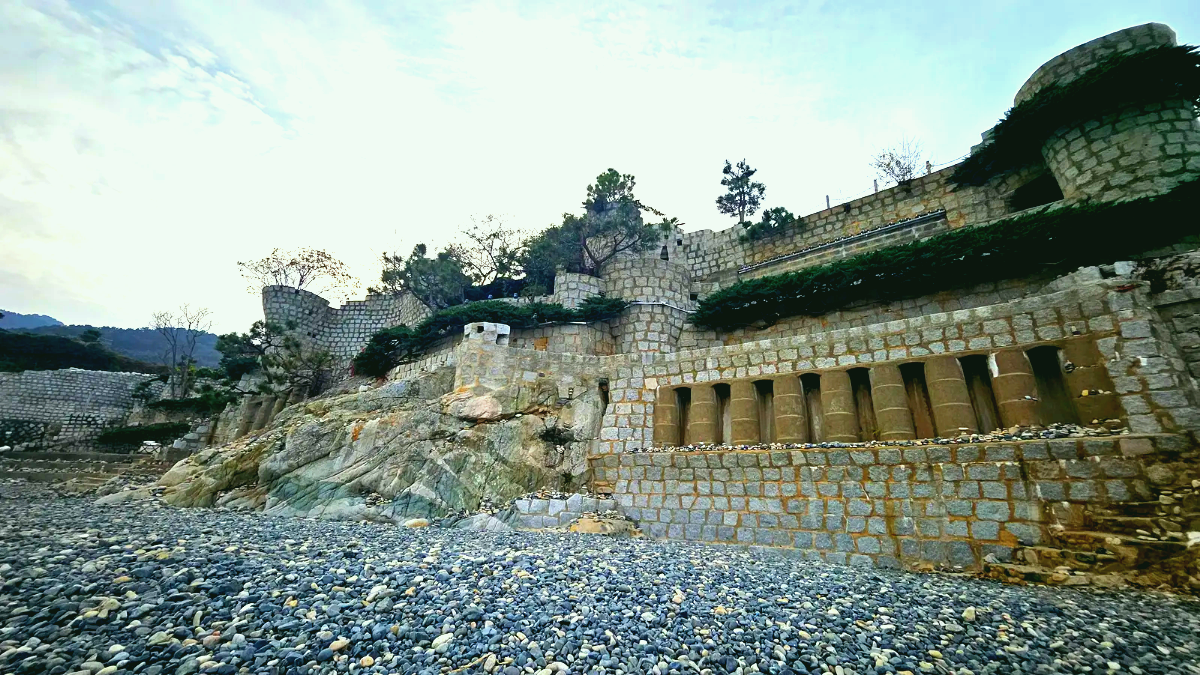 중세 유럽의 성곽 같은 모습